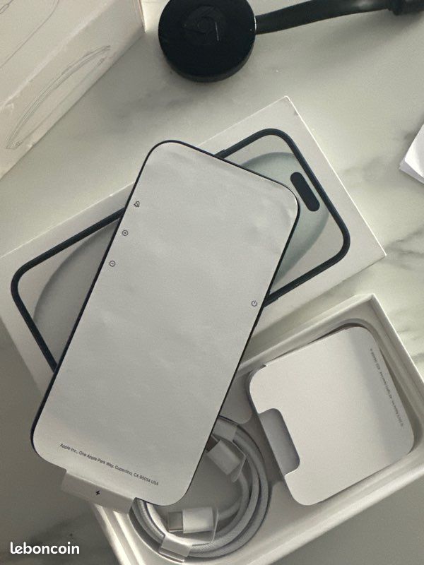 IPhone 15 Noir 128 Go – Neuf, écran sous blister – 600 (image 1)