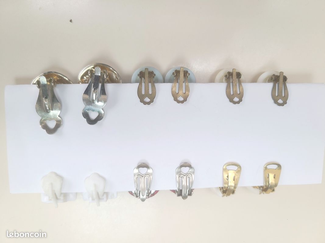 Lot De Boucles D'oreilles Clips Vintage - En Bon état - Réf 82984 - Fabriqué En France