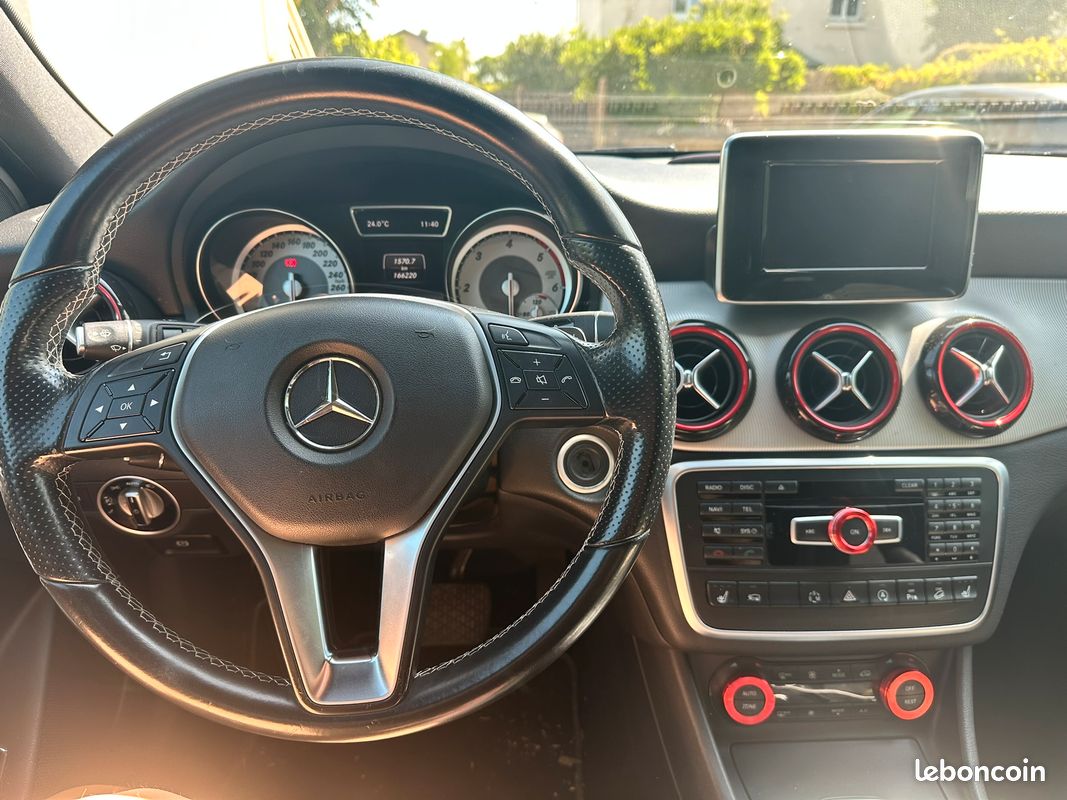 Mercedes GLA 220 CDI 4MATIC FASCINATION (image 1)