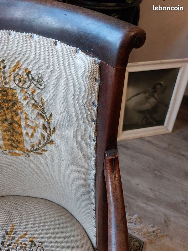 Fauteuil d'époque restauration tapisserie aux points (image 4)