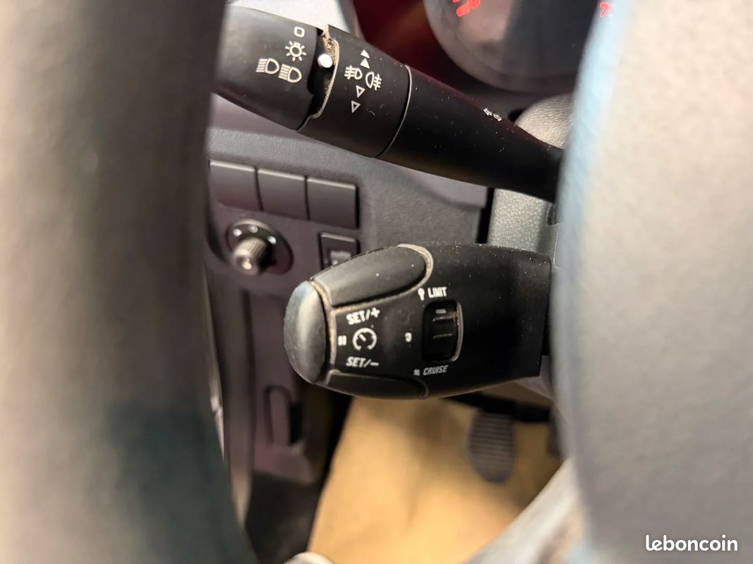 Citroën BERLINGO 1.6 HDI 92ch XTR / 1 ERE MAIN / KIT DISTRI OK (image 14)