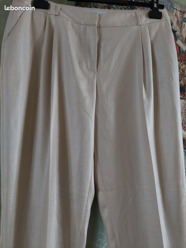 Pantalon neuf (image 2)