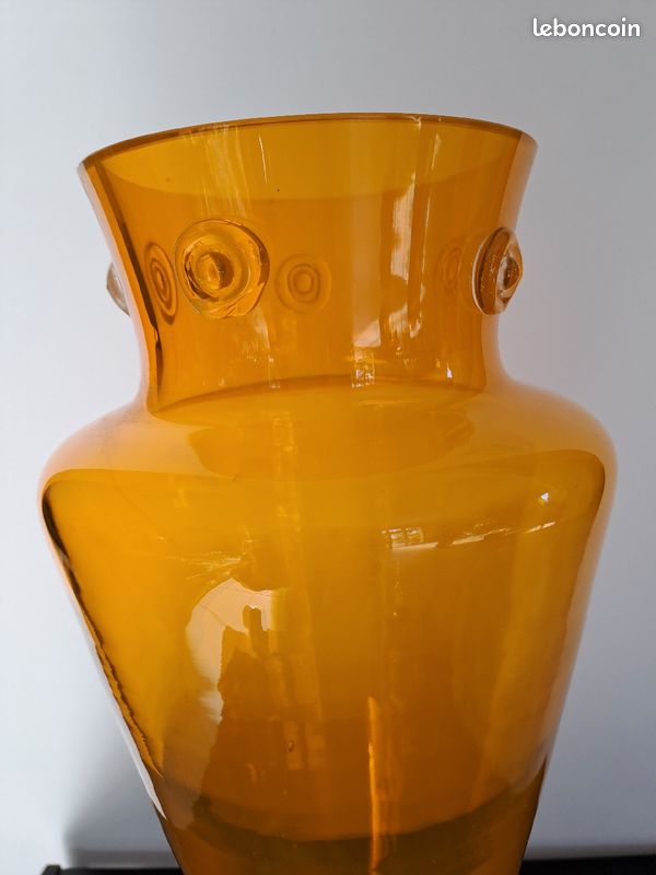 Vase en verre jaune (image 4)