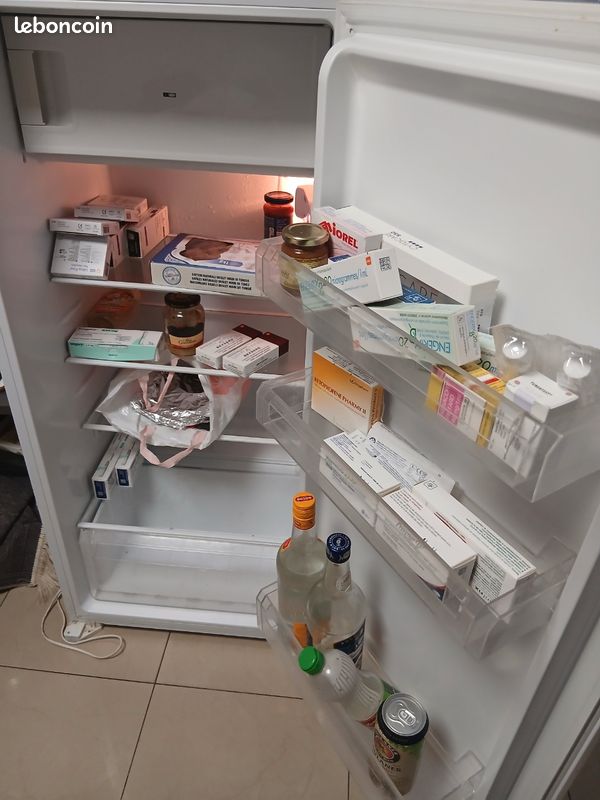 Frigidaire freezer 5 ans très bon état peu servi (image 2)