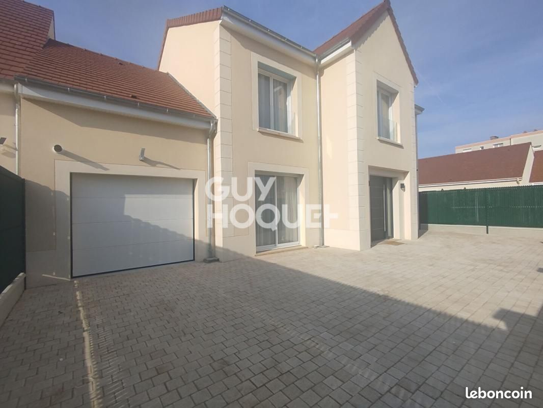 Maison 8 pièces 169 m² · à Vernouillet · 169 m² · 390 000 €