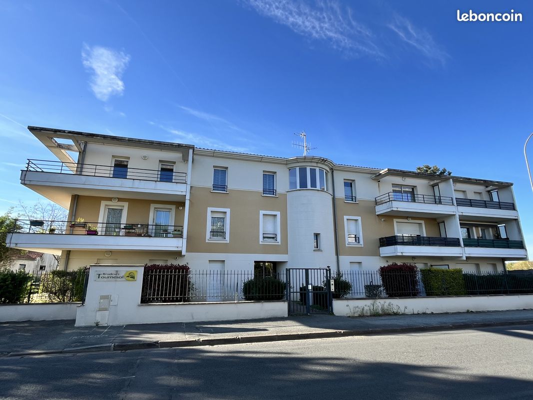 Appartement 2 pièces 48 m² - Poitiers 86000 (image principale 0)