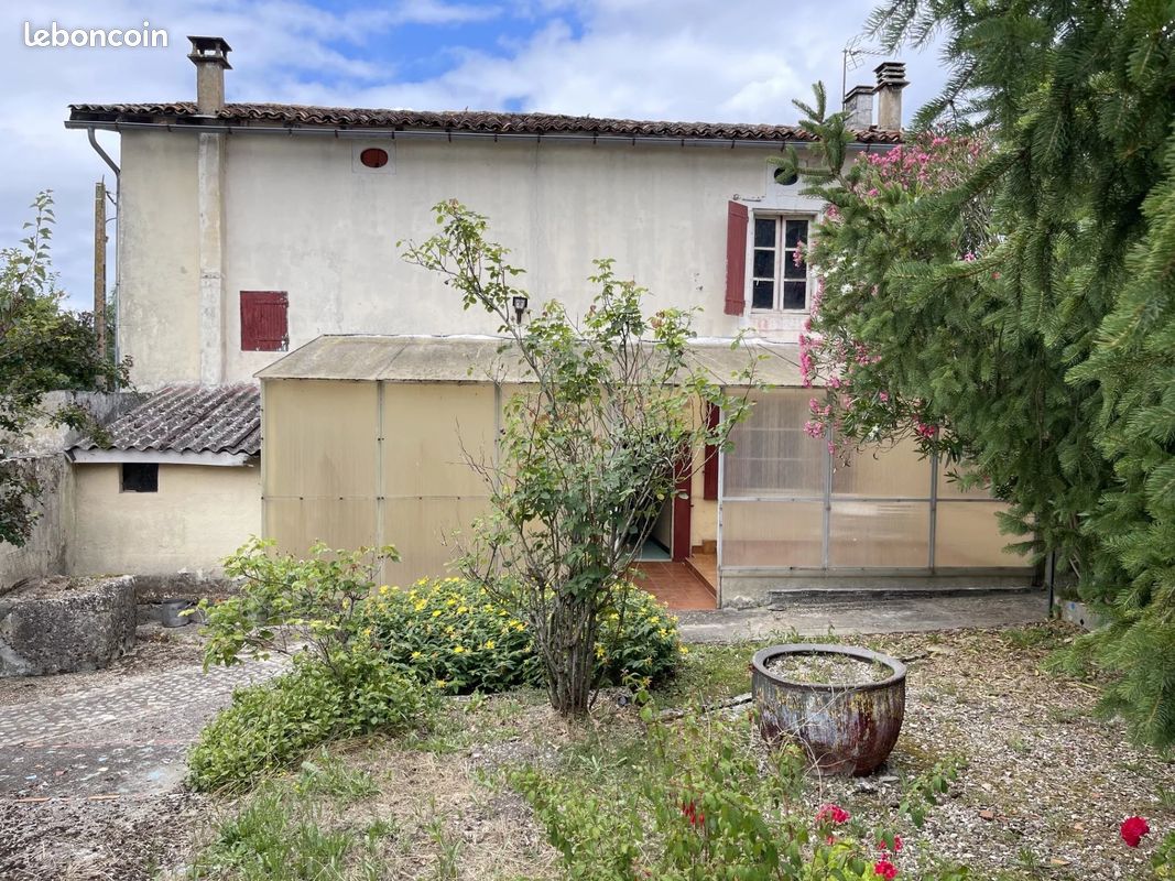 Maison 5 pièces 103 m² · à Verdille · 103 m² · 49 500 €