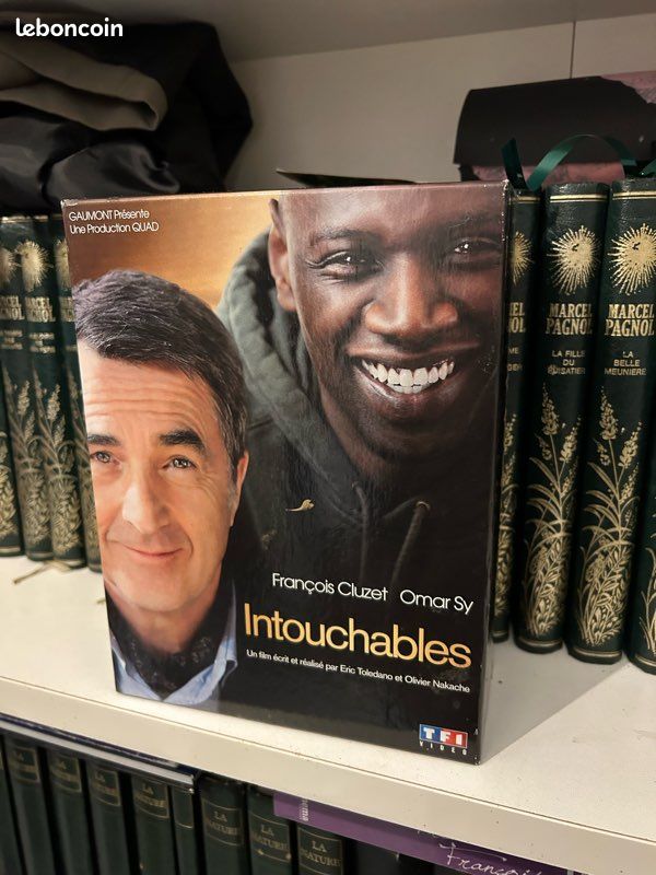 DVD coffret intouchables (image 1)