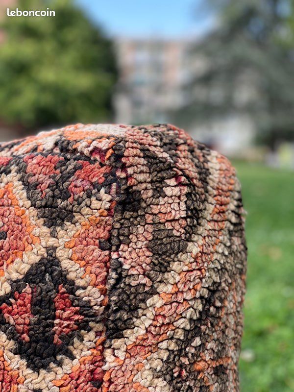 Magnifique pouf berbère en laine fait main (image 10)
