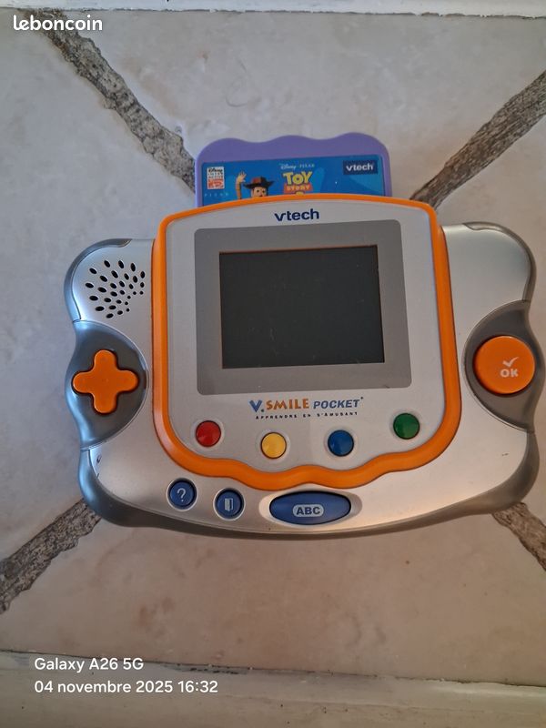 Jeu Vtech V.Smile Toy Story 2 (Buzz L'Éclair à La Rescousse) - Très Bon état, Complet