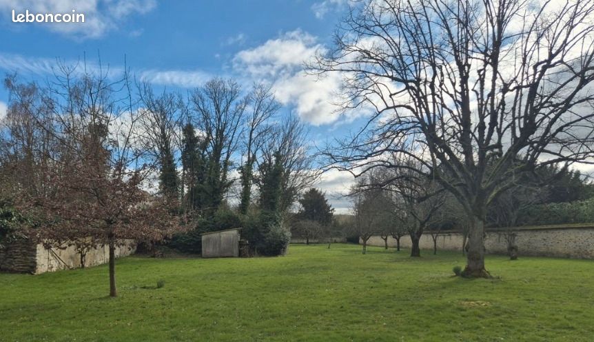 Terrain 1 672 m² Courpalay · 139 000 €