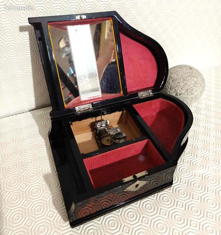 Boîte à Bijoux Vintage Avec Miroir - Occasion - Décoration Ou Rangement