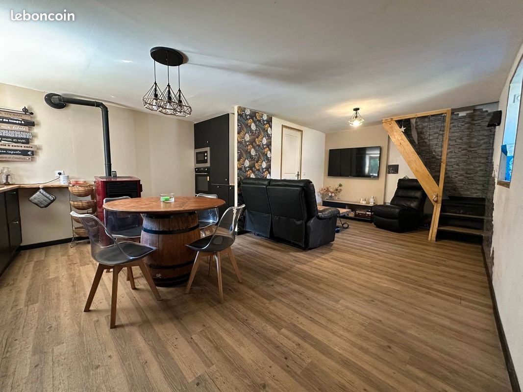 Maison 6 pièces 120 m² · à La Plagne Tarentaise · 120 m² · 240 000 €