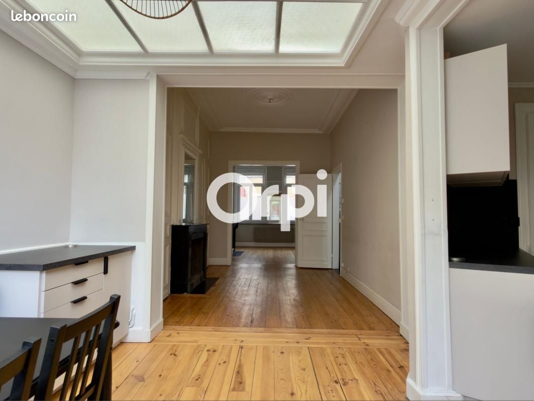 Maison 6 pièces 140 m² · à La Madeleine · 140 m² · 2 100 €/mois