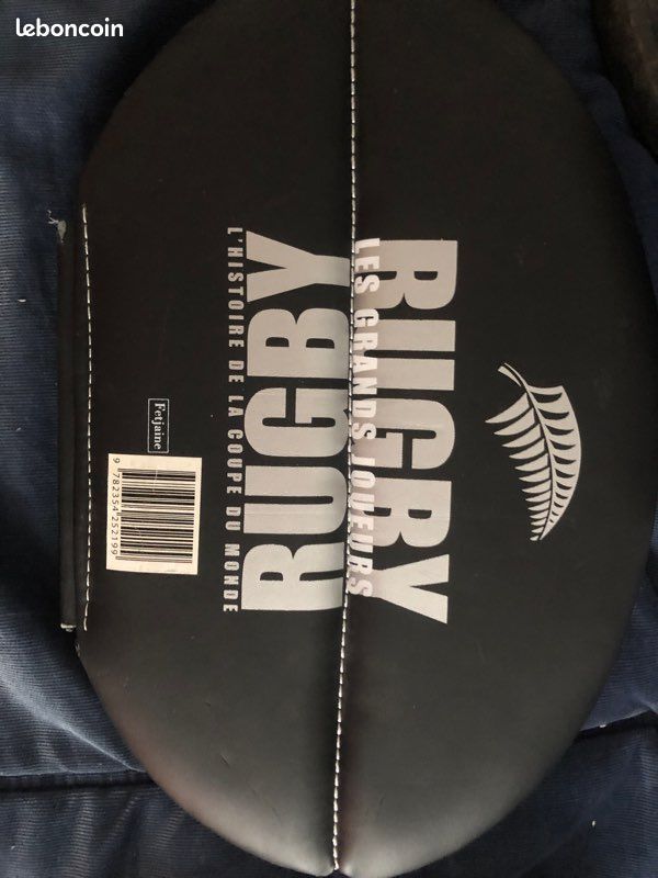Livre de Rugby en forme de ballon (image 2)