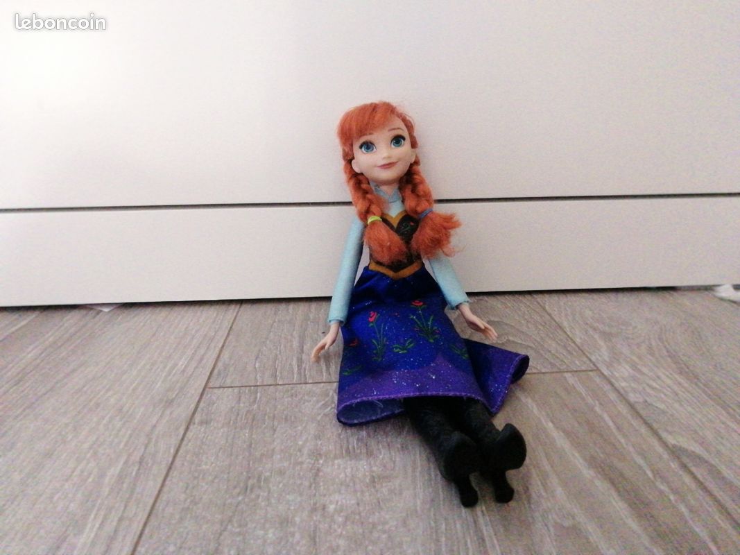 Poupée Disney Anna (image 3)