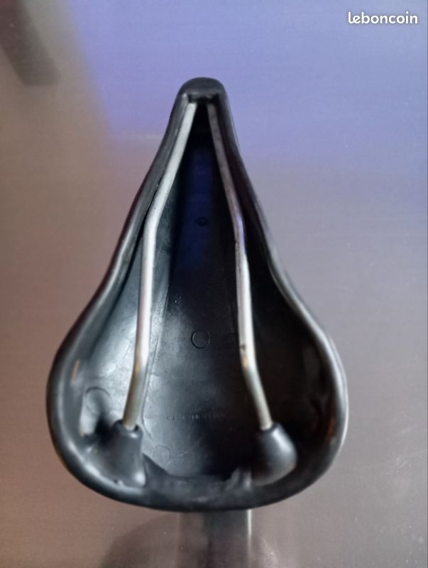 Selle Marwi Citybike suspension élastomère et