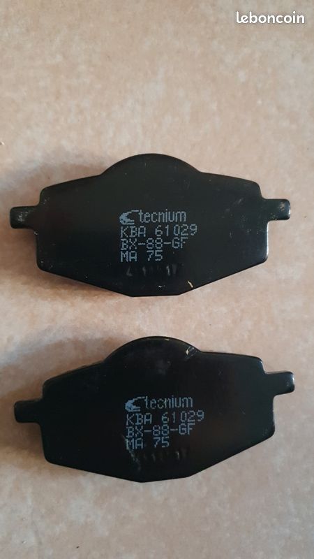 Plaquettes de frein moto Tecnium MA 75 (image 1)