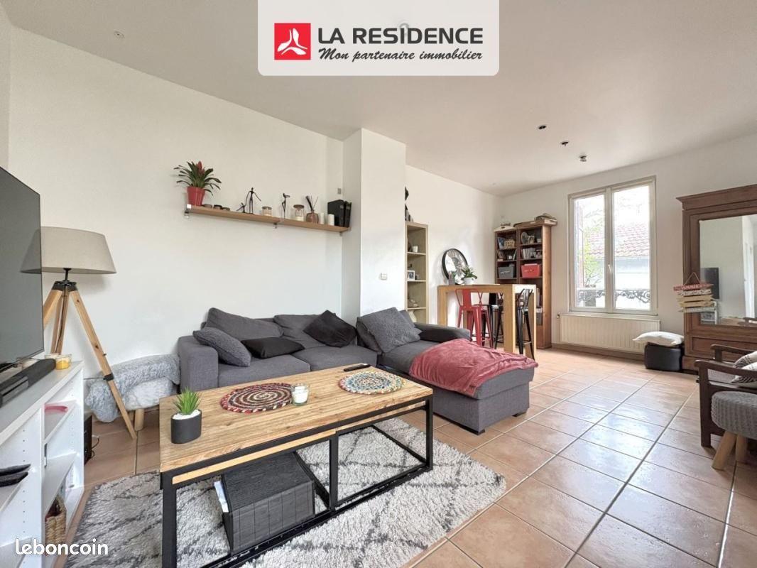 Maison 5 pièces 90 m² · à Vélizy-Villacoublay · 90 m² · 560 000 €