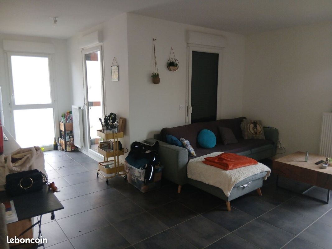 Appartement 3 pièces 62 m² · à Pont-de-Chéruy · 62 m² · 811 €