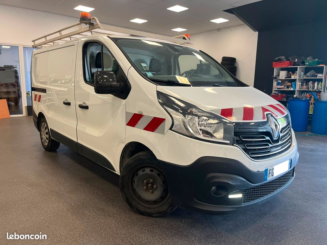Renault Trafic III 1.6 DCi 120 clim gps galerie (image 1)