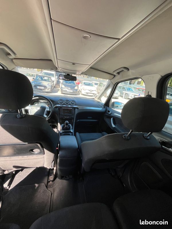 Ford Galaxy 2.0 titanium tdci 140cv 7 places garantie 3 mois (image 5)