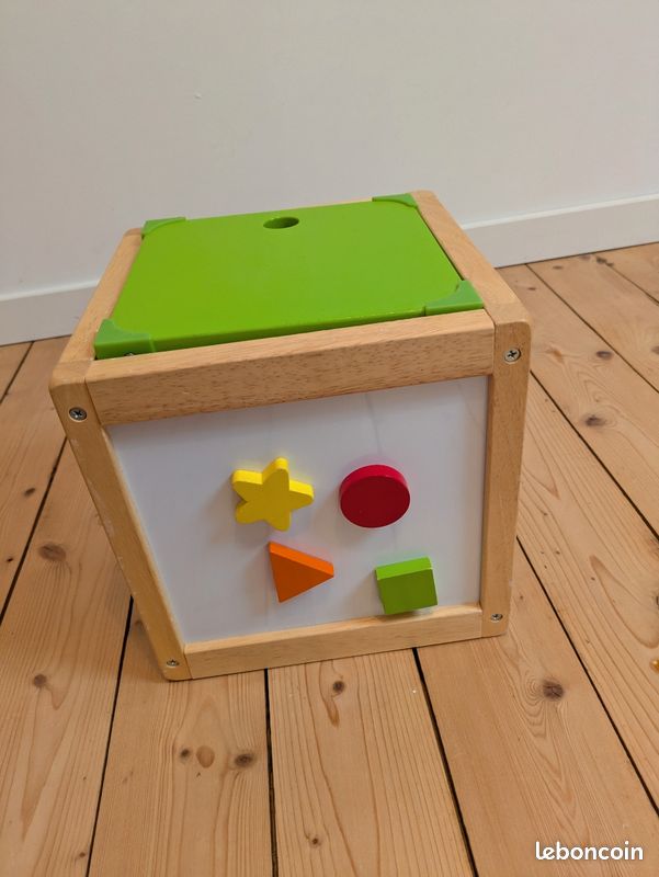 Cube éveil en bois (image 4)