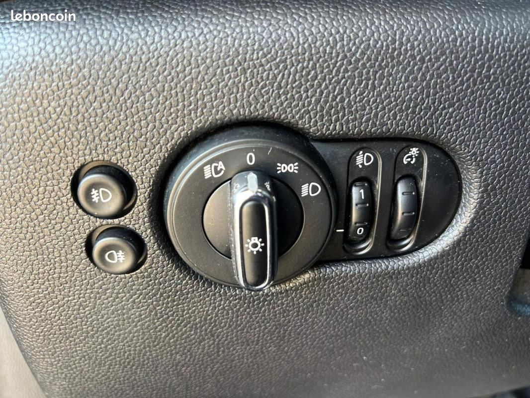 Mini F57 LCI Cabriolet Cooper 136 ch BVA7 Finition Chili (image 16)