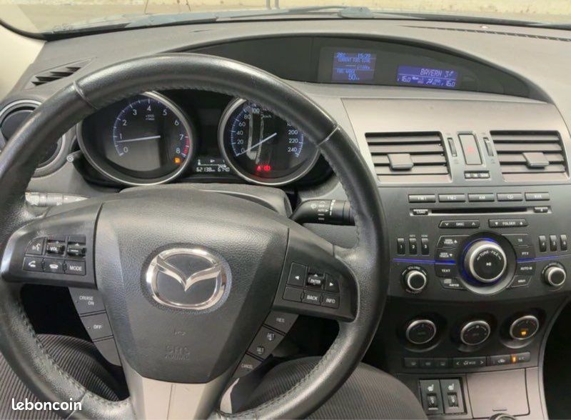 Mazda 3 1.6 mzr 105 berline élégance (image 6)
