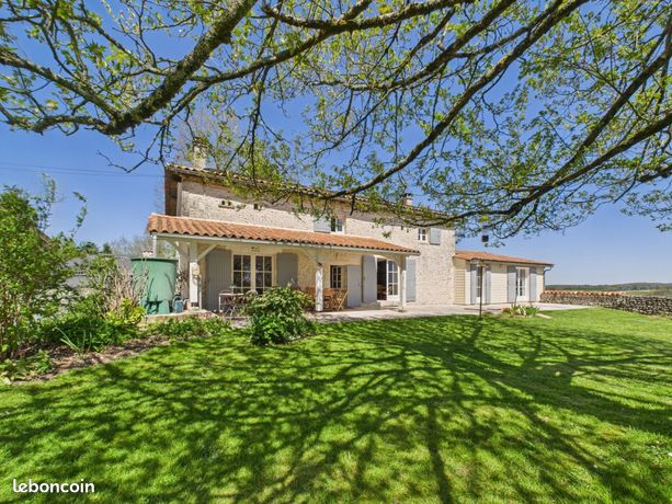 Maison 6 pièces 238 m²