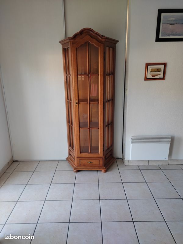Vitrine (image 1)