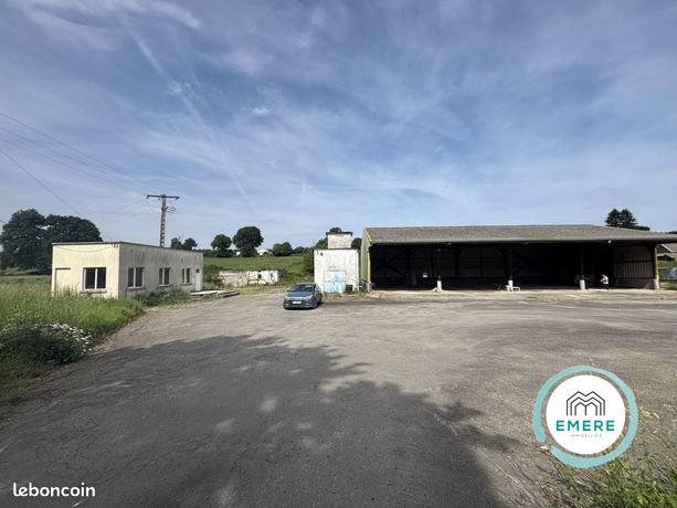 Maison 3 pièces 327 m²