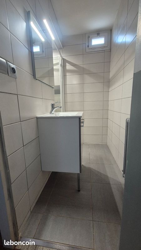 Appartement 3 pièces 58 m² · à Saint-Étienne · 58 m² · 63 000 €