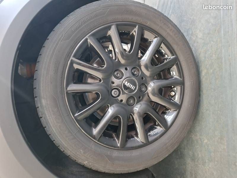 Mini Hatch 3 Portes Cooper 136 ch DKG7 Edition Camden (image 13)