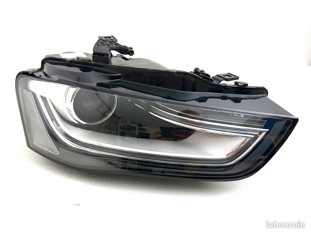 Feu Antibrouillard Droite Pour Audi A4/S4 B8 2012-2015 - Réf 8K0941700B - Neuf