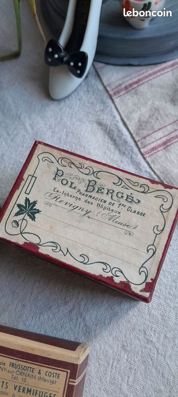 Boîtes pharmaceutiques anciennes (image 3)