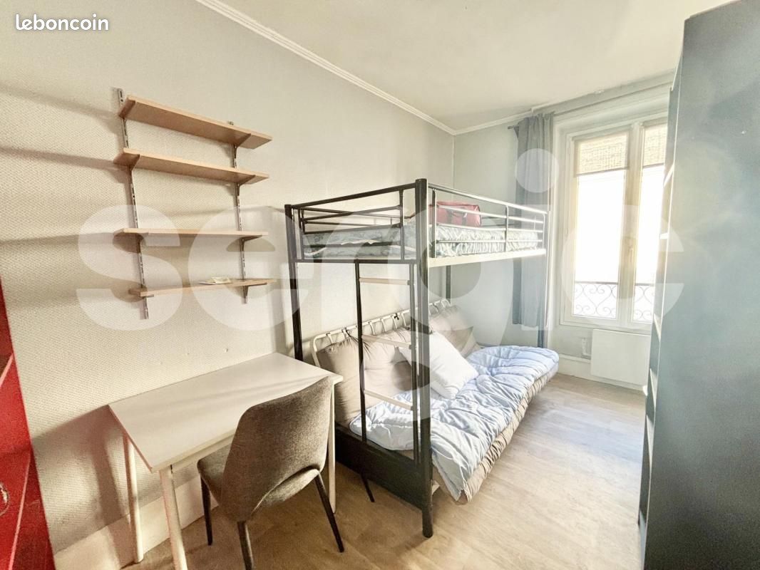 Appartement 1 pièce 12 m² · à Paris · 12 m² · 584 €/mois