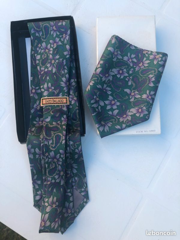 Cravate soie Enzo Ballagio et sa pochette, neuf (image 1)