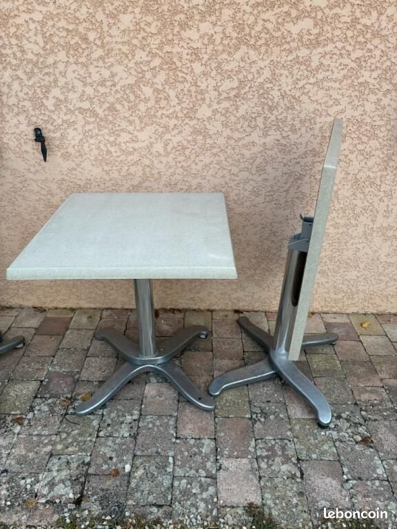 Table bar exterieur (image 1)