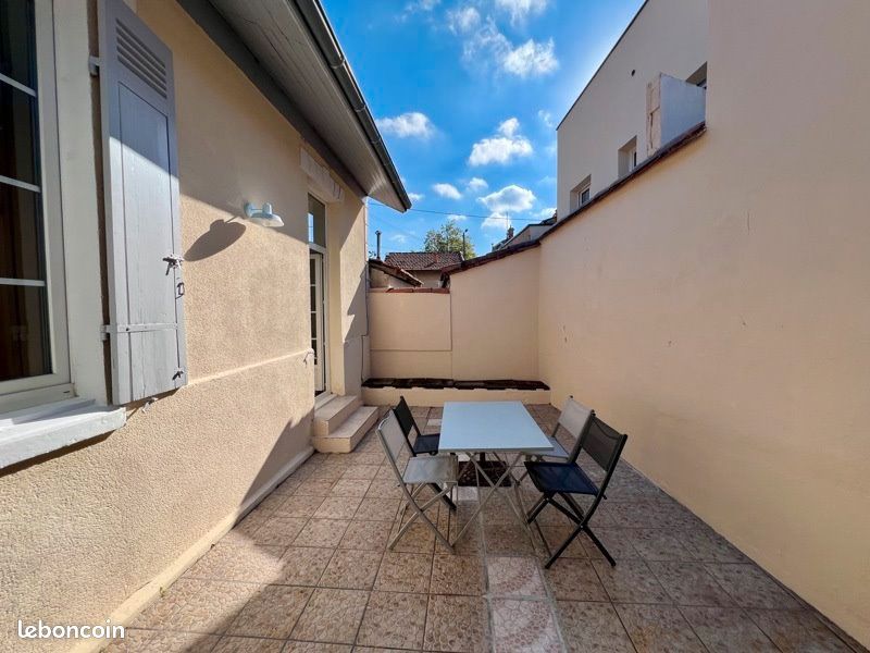 Maison 3 pièces 52 m² · à Bordeaux · 52 m² · 890 €/mois