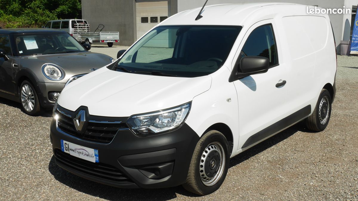EXPRESS VAN 1.5 BLUE DCI 95 CONFORT tva récupérable (image 1)