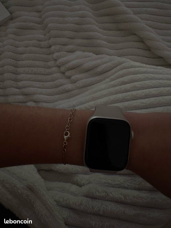 Apple watch SE 44mm (image 3)
