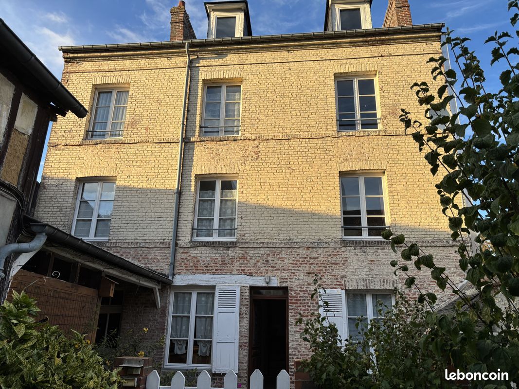 Maison 6 pièces 134 m² · à Lisieux · 134 m² · 179 300 €