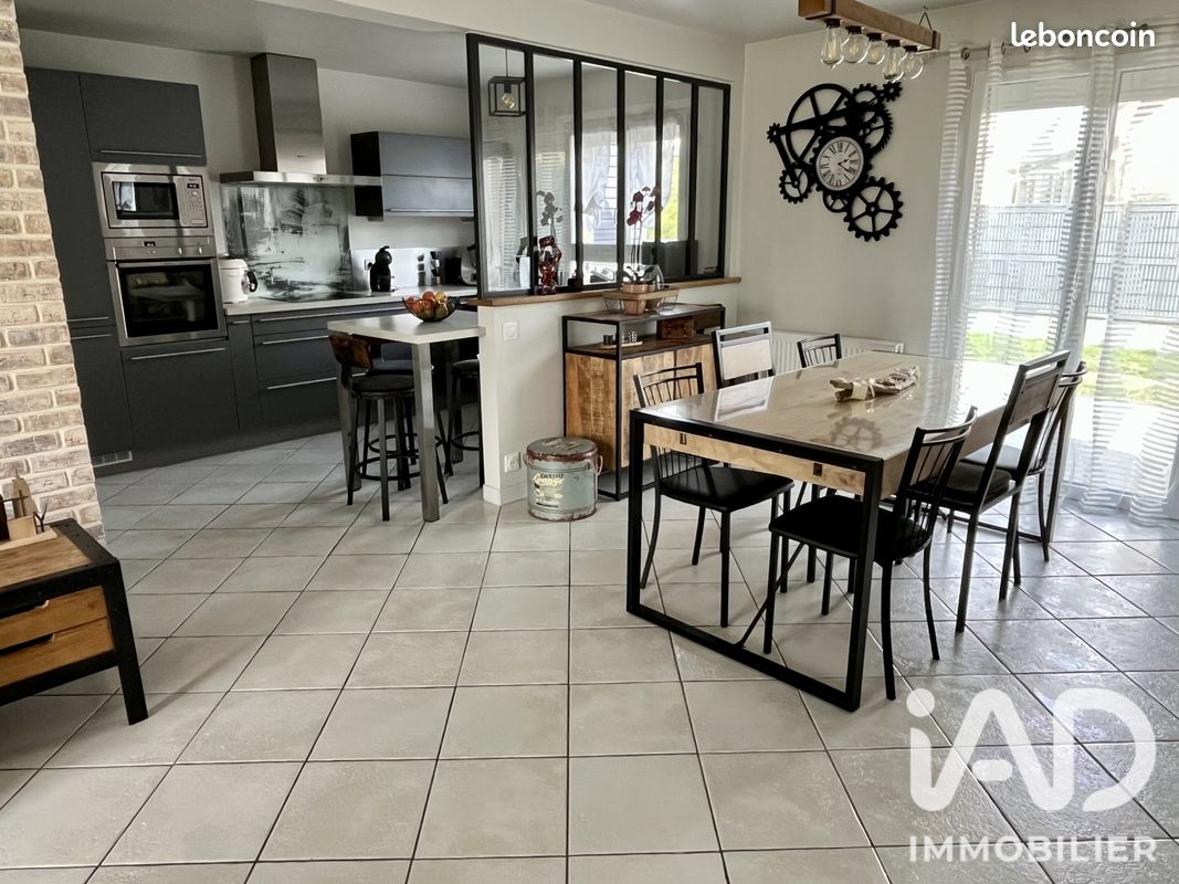 Maison 5 pièces 100 m² · à Fouilloy · 100 m² · 228 000 €