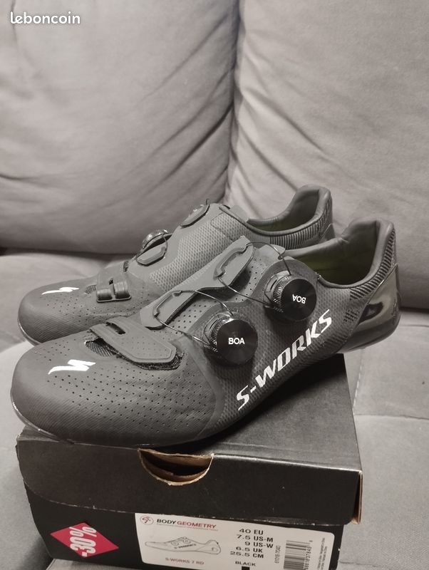 Chaussures Vélo Route Specialized Torch 2 - Taille 44.5 - Noires - NEUVES Avec Boîte