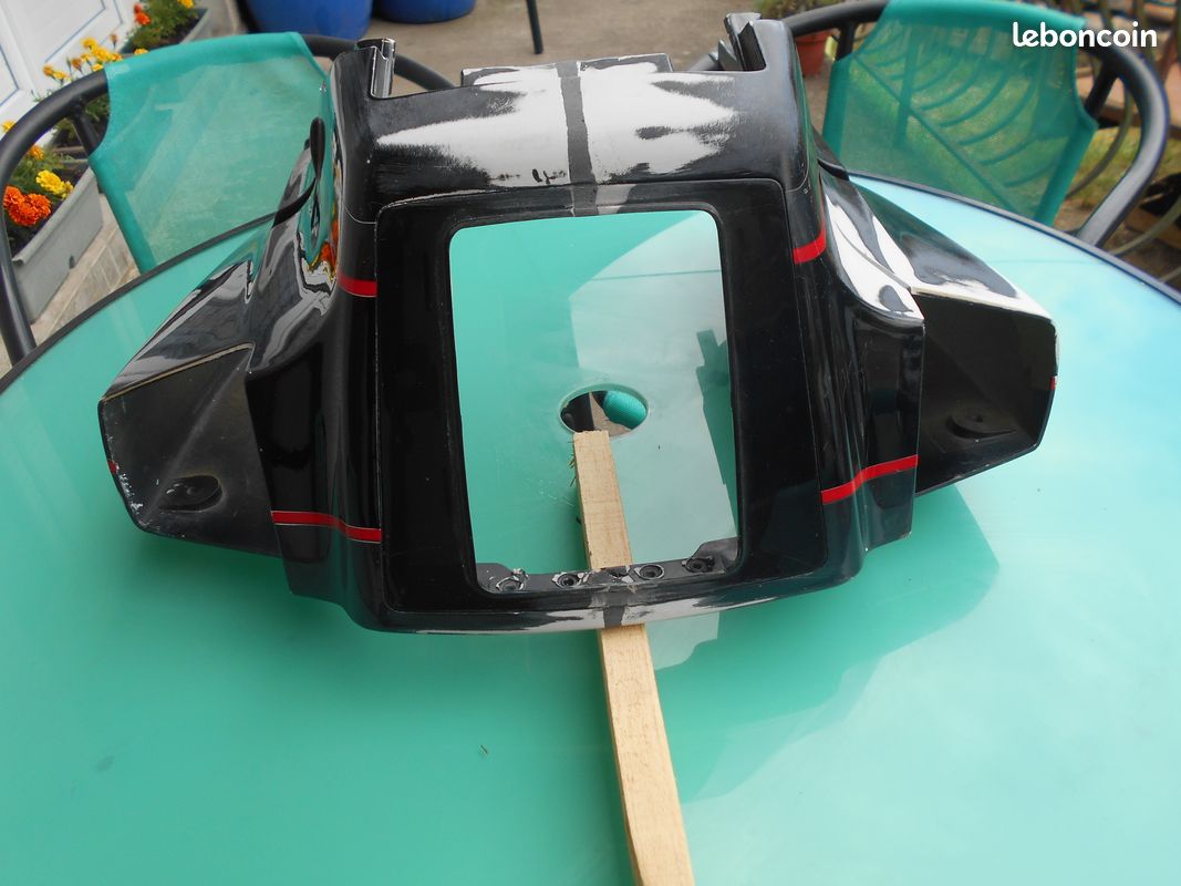 Arrière de selle de RX Kawasaki d 'origine (image 2)
