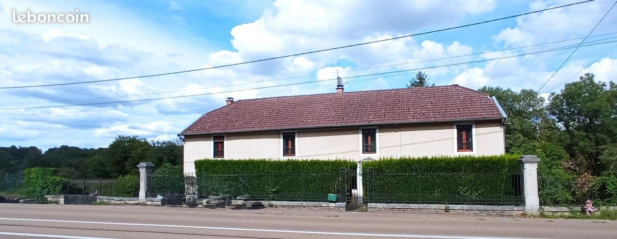 Maison 6 pièces 163 m² · à Vesaignes-sur-Marne · 163 m² · 118 400 €
