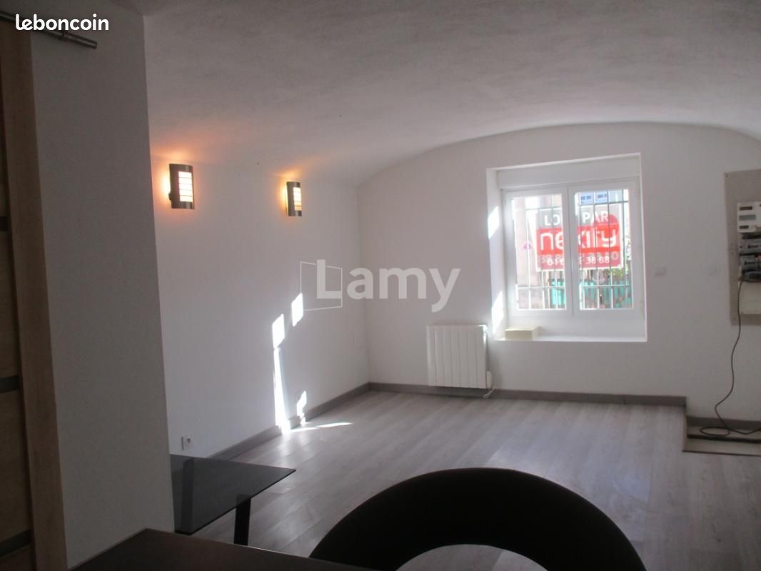Appartement 1 pièce 25 m² · à Alès · 25 m² · 325 €/mois