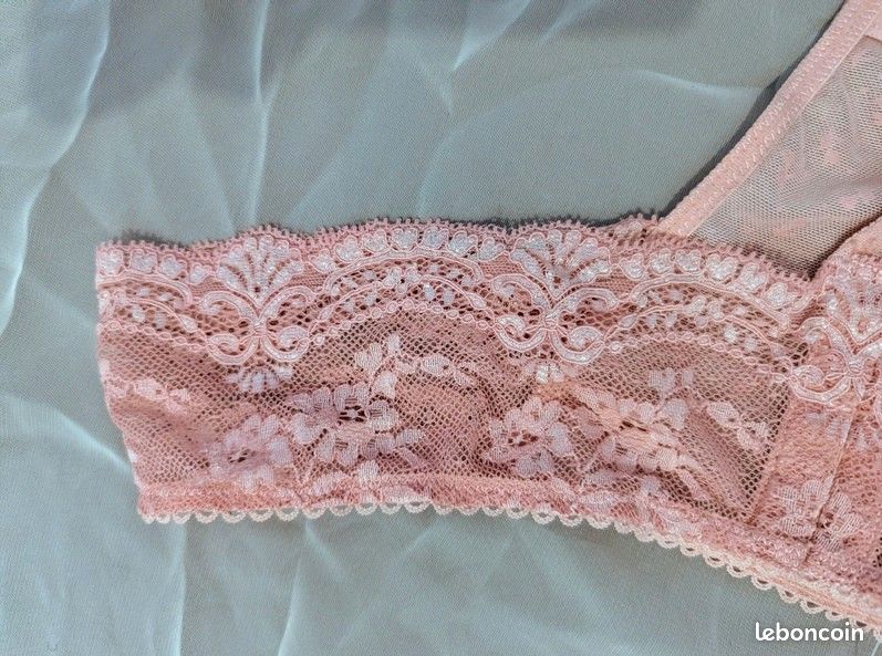 String rose pâle en dentelle Etam - Taille 42 - Neuf avec étiquette (image 6)