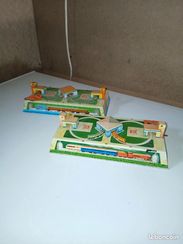 Jouets en tôle mécaniques - France